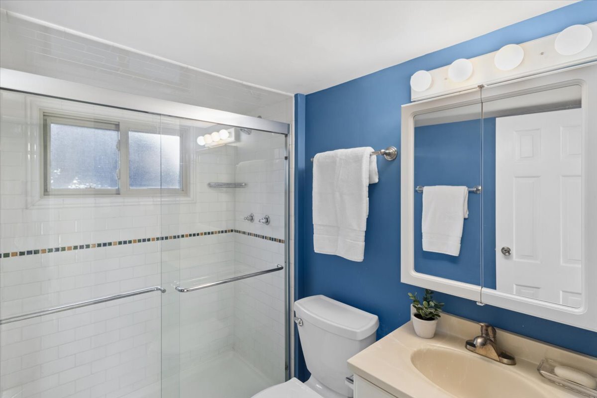 465 West Newport Road Hoffman Estates, IL 60169 - Photo 14 of 24