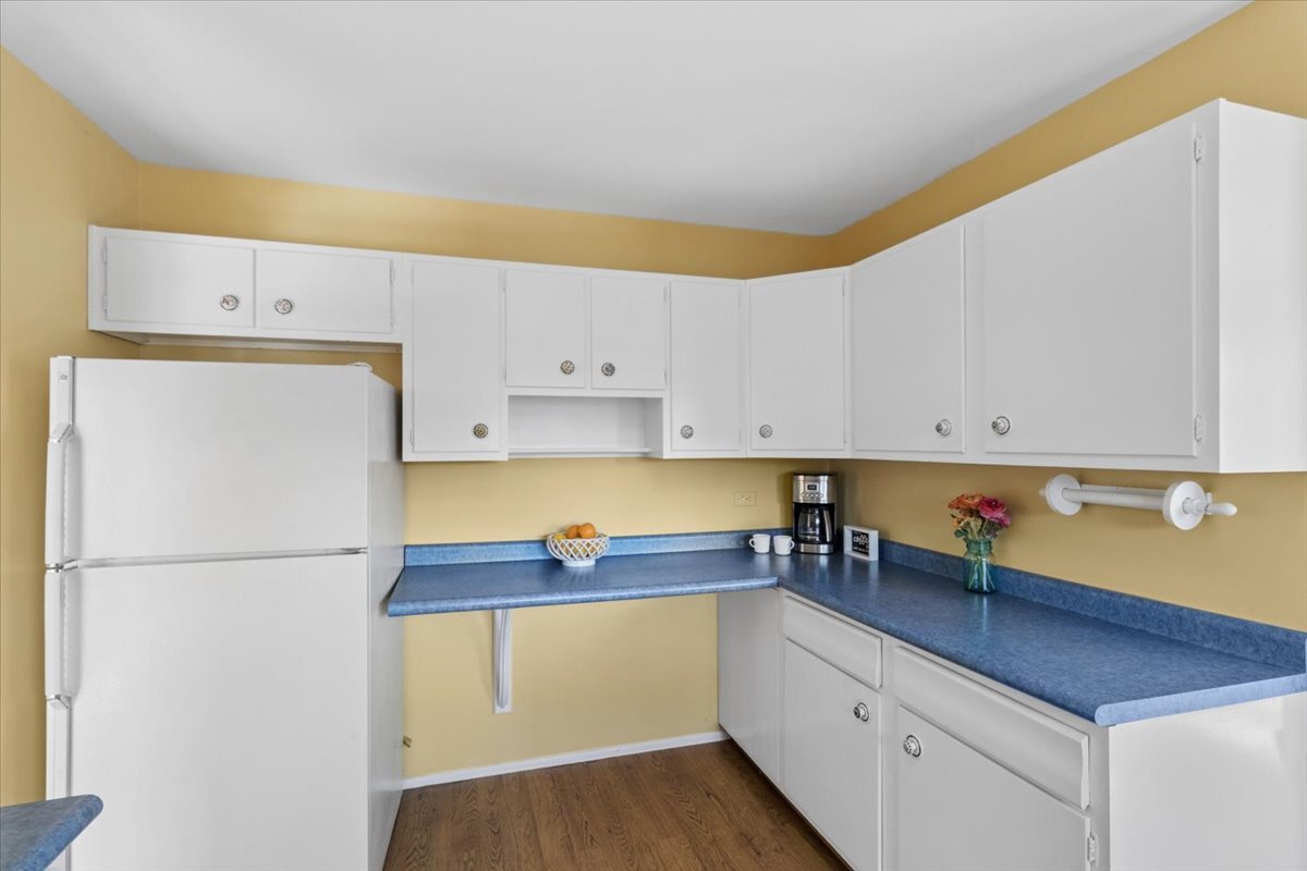 465 West Newport Road Hoffman Estates, IL 60169 - Photo 6 of 24