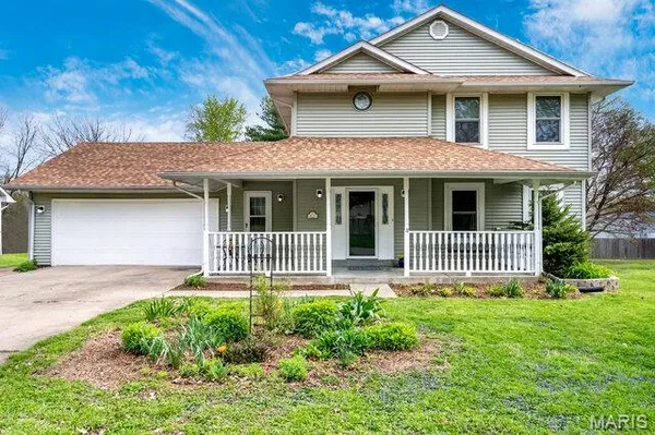 $425,000 | 82 Spencer Trail, St. Peters, MO 63376