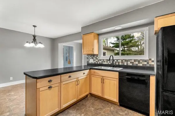 $425,000 | 82 Spencer Trail, St. Peters, MO 63376