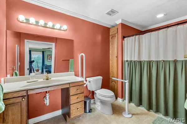 $425,000 | 82 Spencer Trail, St. Peters, MO 63376