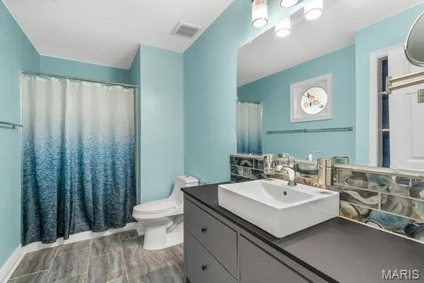 $425,000 | 82 Spencer Trail, St. Peters, MO 63376