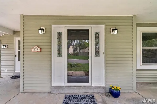 $425,000 | 82 Spencer Trail, St. Peters, MO 63376