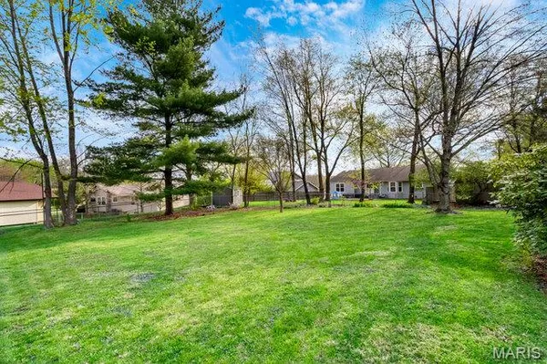 $425,000 | 82 Spencer Trail, St. Peters, MO 63376
