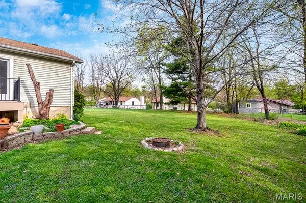 $425,000 | 82 Spencer Trail, St. Peters, MO 63376