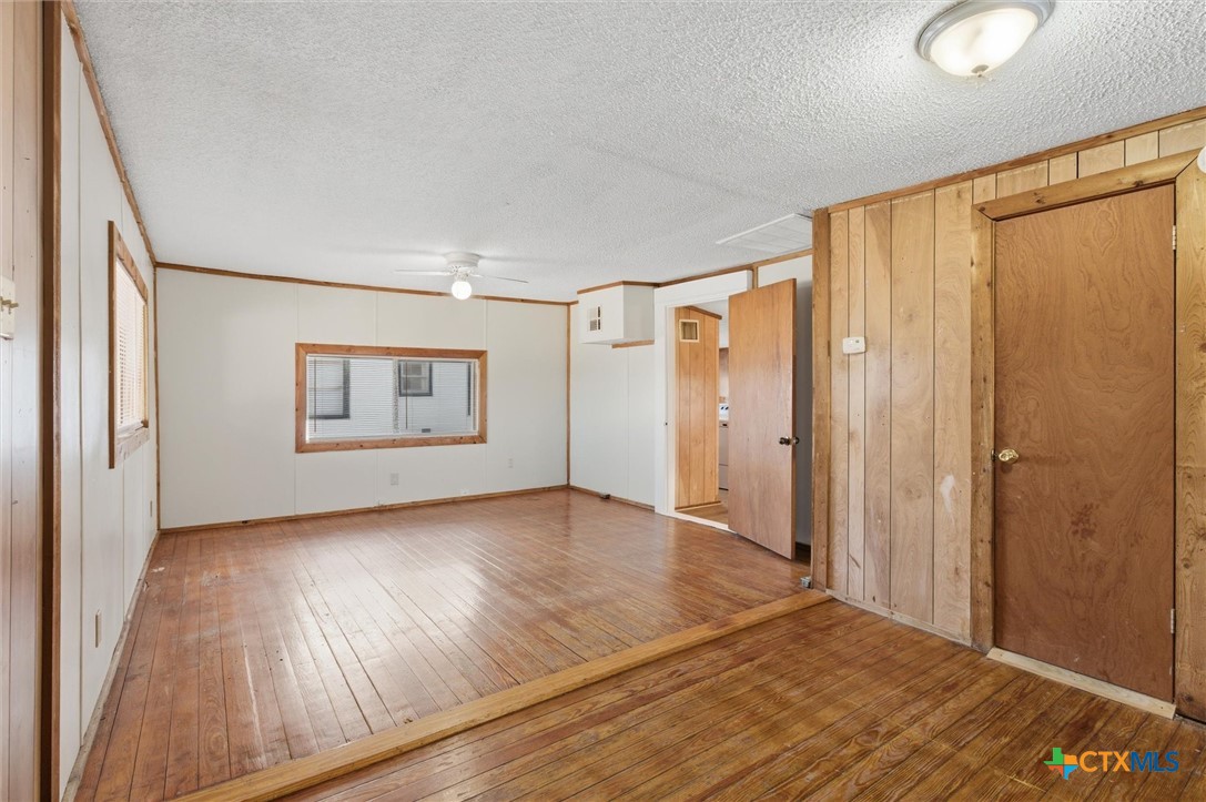 204 Salinas Road San Marcos, TX 78666 - Photo 4 of 12