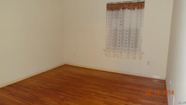 341 Spring Street Bethlehem, PA 18018 - Photo 5 of 14 Gallery Image 5