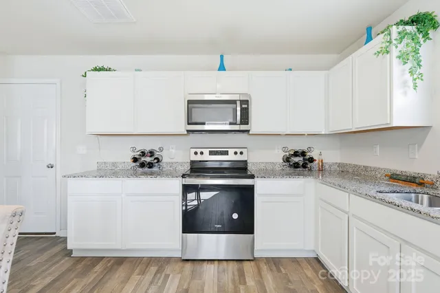 $275,000 | 139 Jo Creek Lane, Harmony, NC 28634