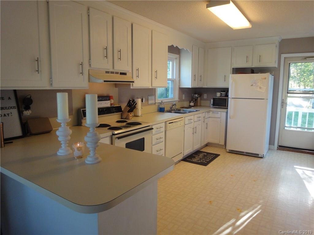 9601 Washam Potts Road Cornelius, NC 28031 - Photo 8 of 18 Gallery Image 8