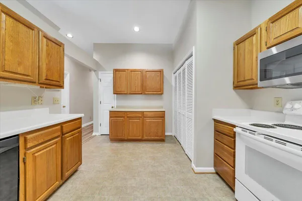 $329,950 | 1980 Ashley Lane Southwest, Roanoke, VA 24018