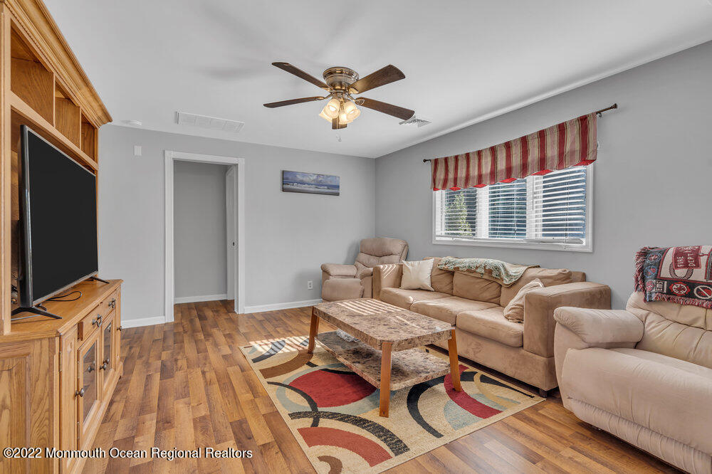 5 Rustic Drive Howell, NJ 07731 - Photo 4 of 21 dsc09940