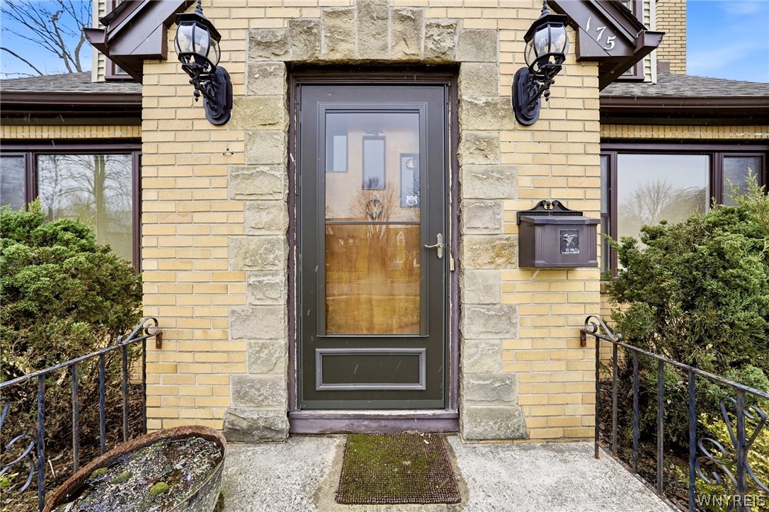 175 Mt Vernon Road Amherst, NY 14226 - Photo 3 of 40
