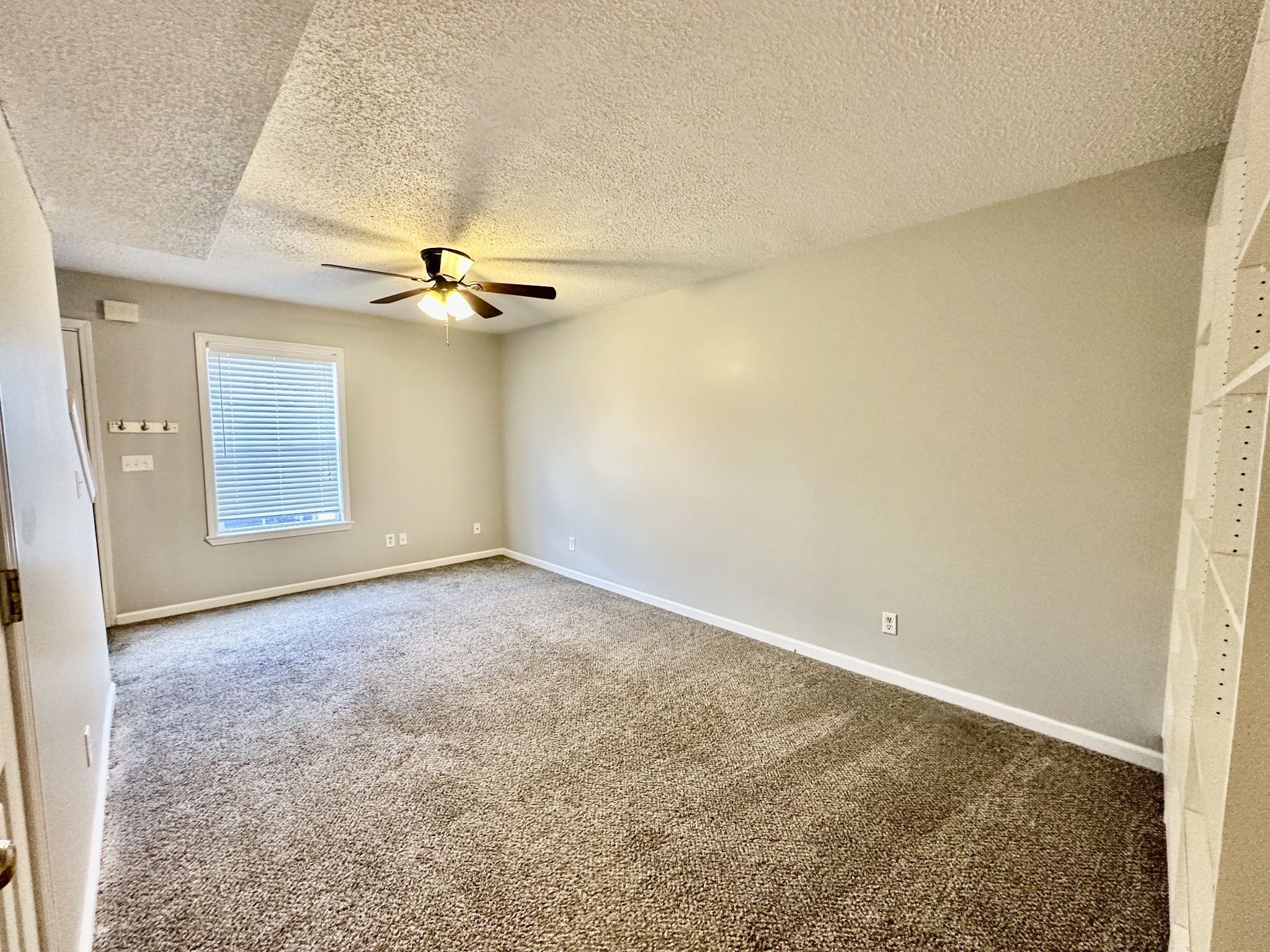 282 Raleigh Drive, Unit B Clarksville, TN 37043 - Photo 2 of 15 an empty room