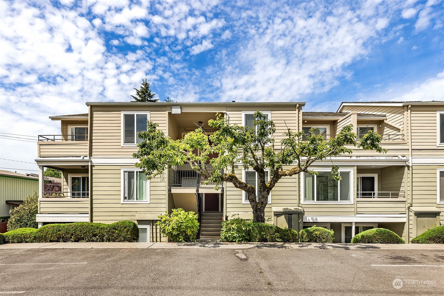 3233 Northeast 12th Street, Unit 214 Renton, WA 98056 - Photo 1 of 21 Gallery Image 1