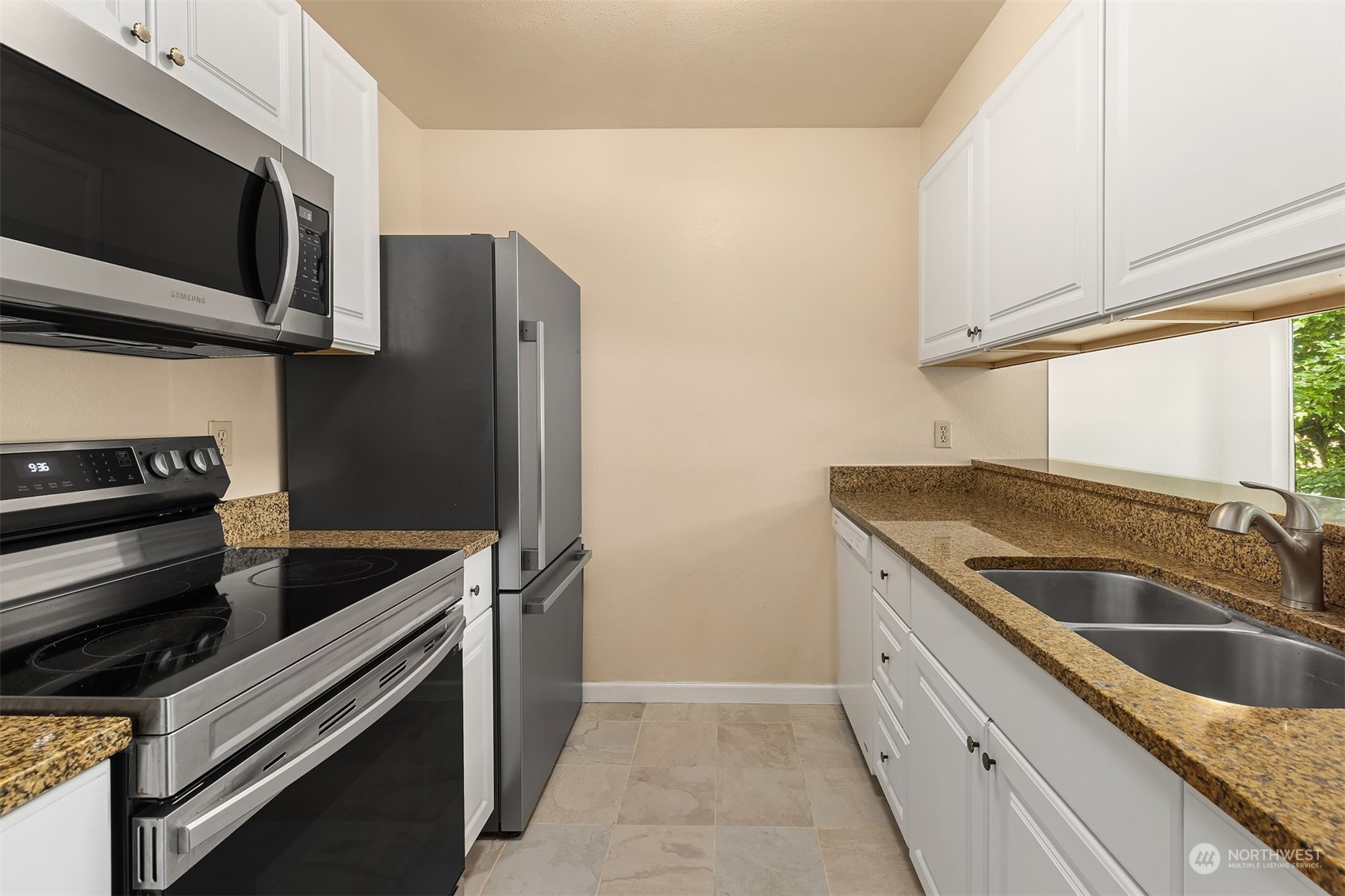 3233 Northeast 12th Street, Unit 214 Renton, WA 98056 - Photo 3 of 21 Gallery Image 3