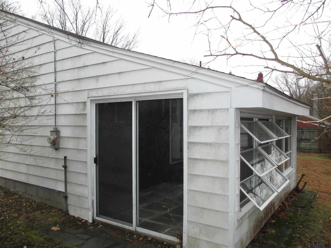 19 Alta Road Schenectady, NY 12304 - Photo 3 of 15 Photo 3