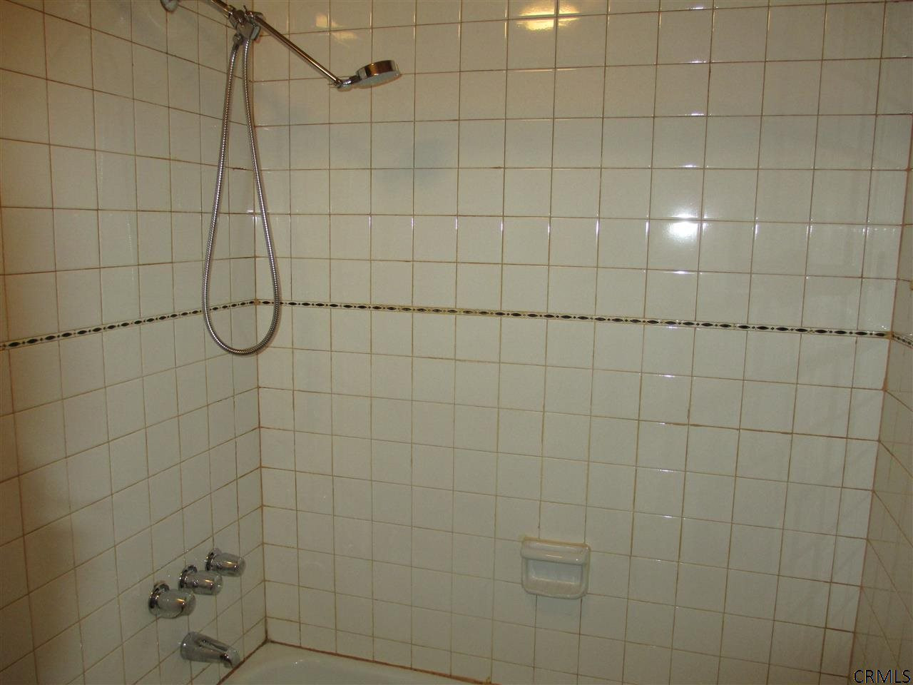 19 Alta Road Schenectady, NY 12304 - Photo 6 of 15 Photo 6