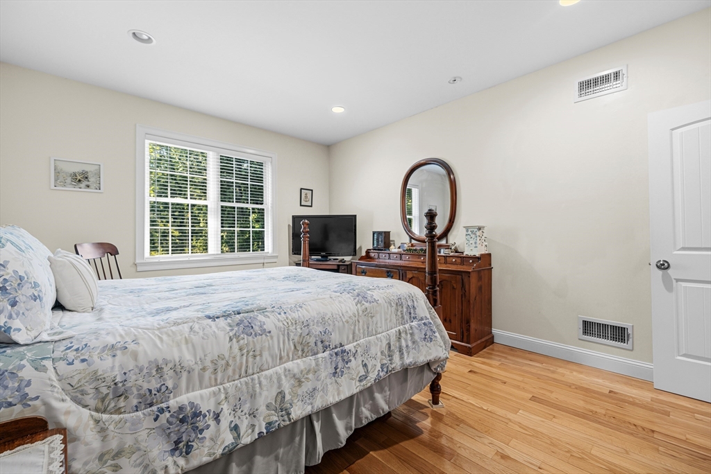 1346 Main Road, Unit A1 Westport, MA 02790 - Photo 14 of 27 Gallery Image 14