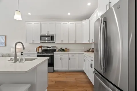 $424,000 | 15 Suffolk Drive, Unit 6, Concord, NH 03303