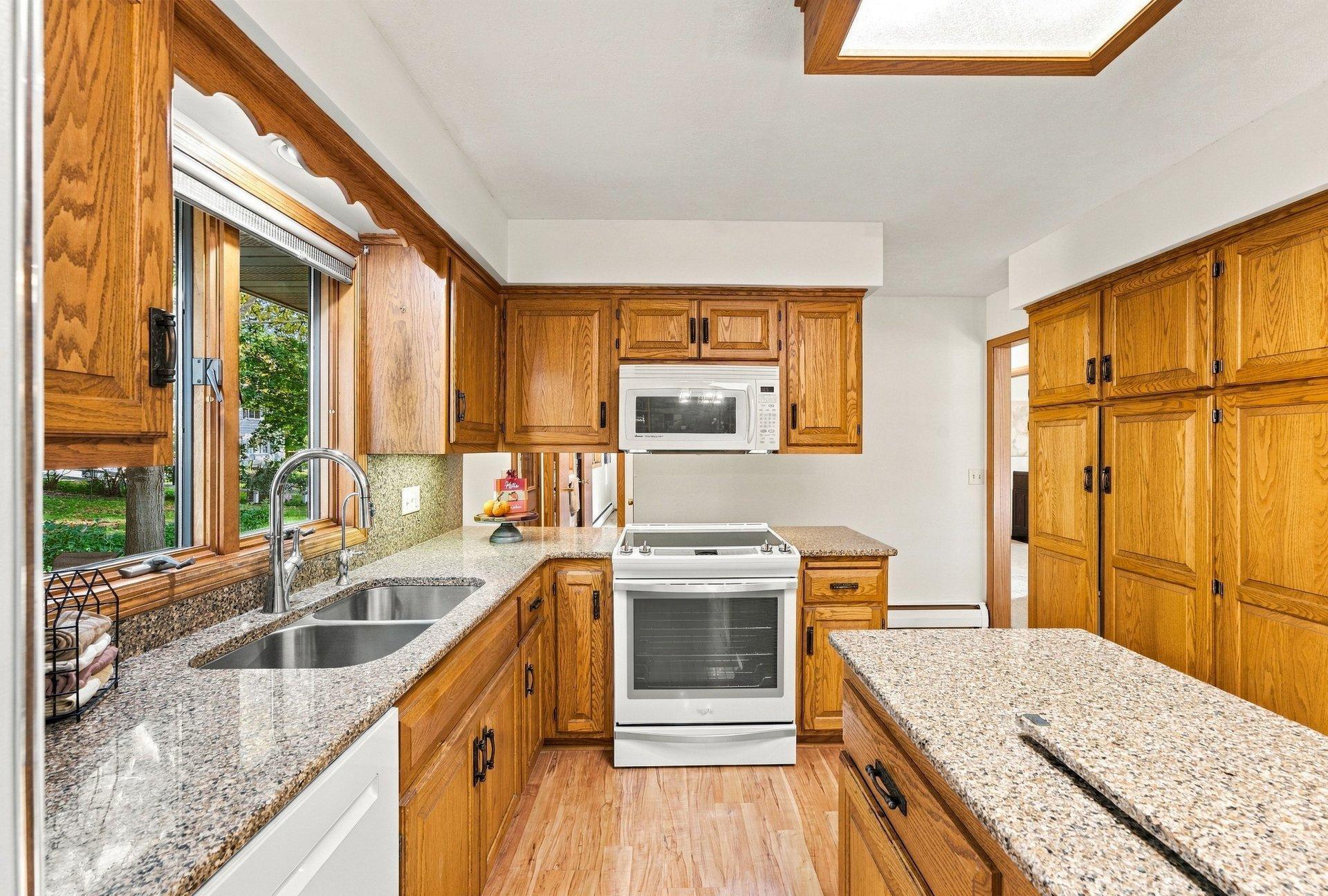 227 Ridgewood Court Waconia, MN 55387 - Photo 7 of 35 Gallery Image 7