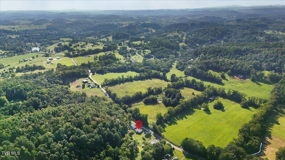 961 Emmett Road Bristol, TN 37620 - Photo 36 of 40 44-DJI_20250815174531_0232_D2