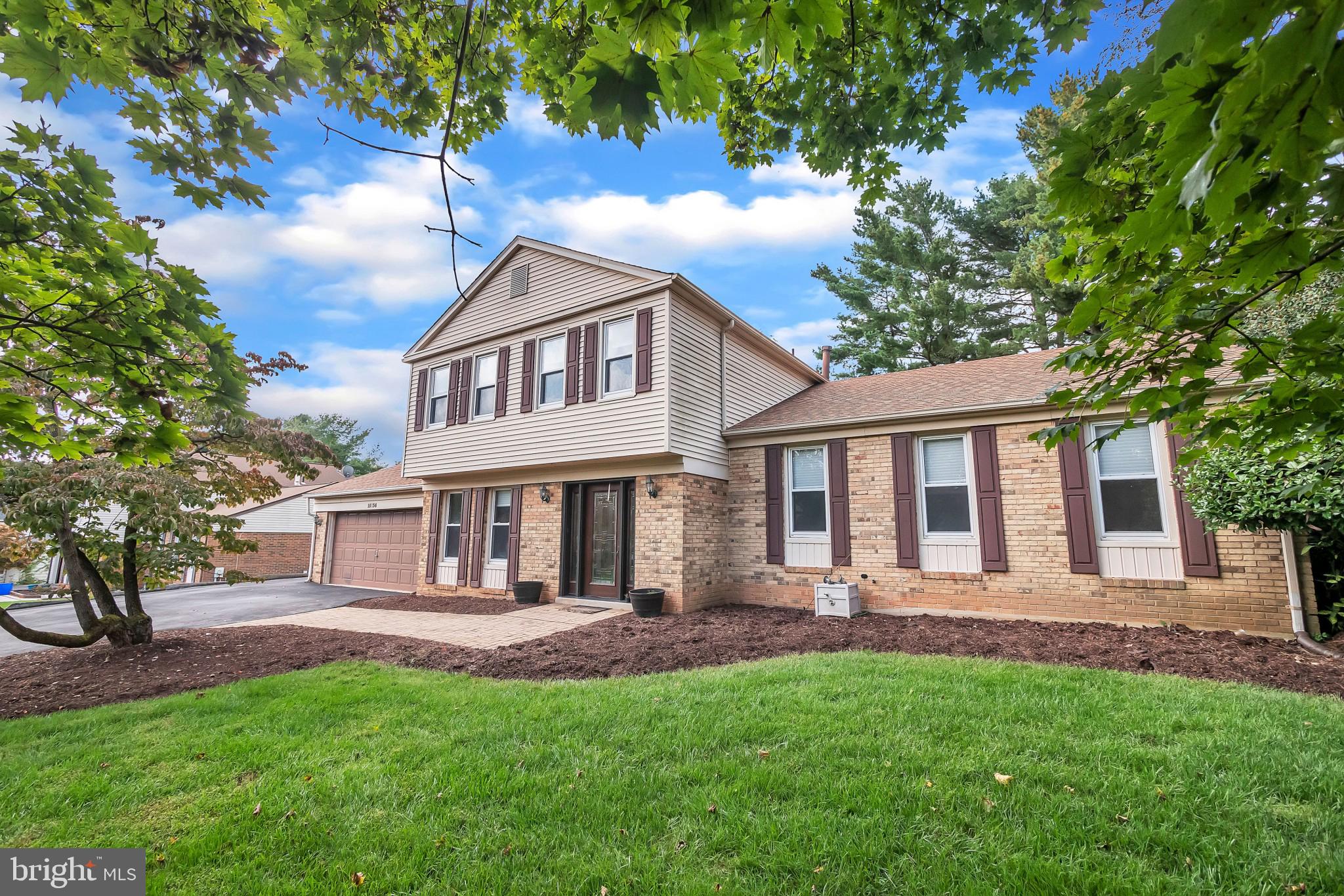 Your Dream Home Awaits ......15136 Middlegate RD