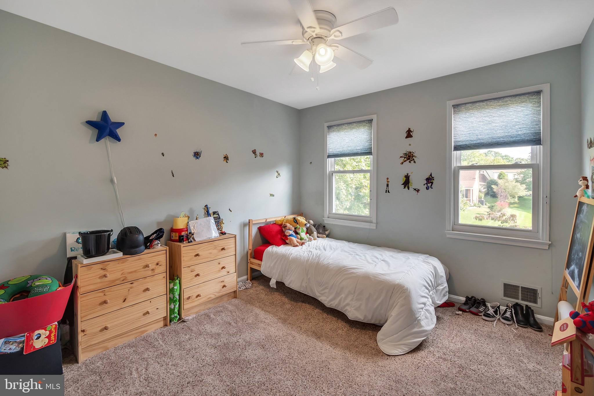 15136 Middlegate Road Silver Spring, MD 20905 - Photo 18 of 28 Bedroom 2 of 5