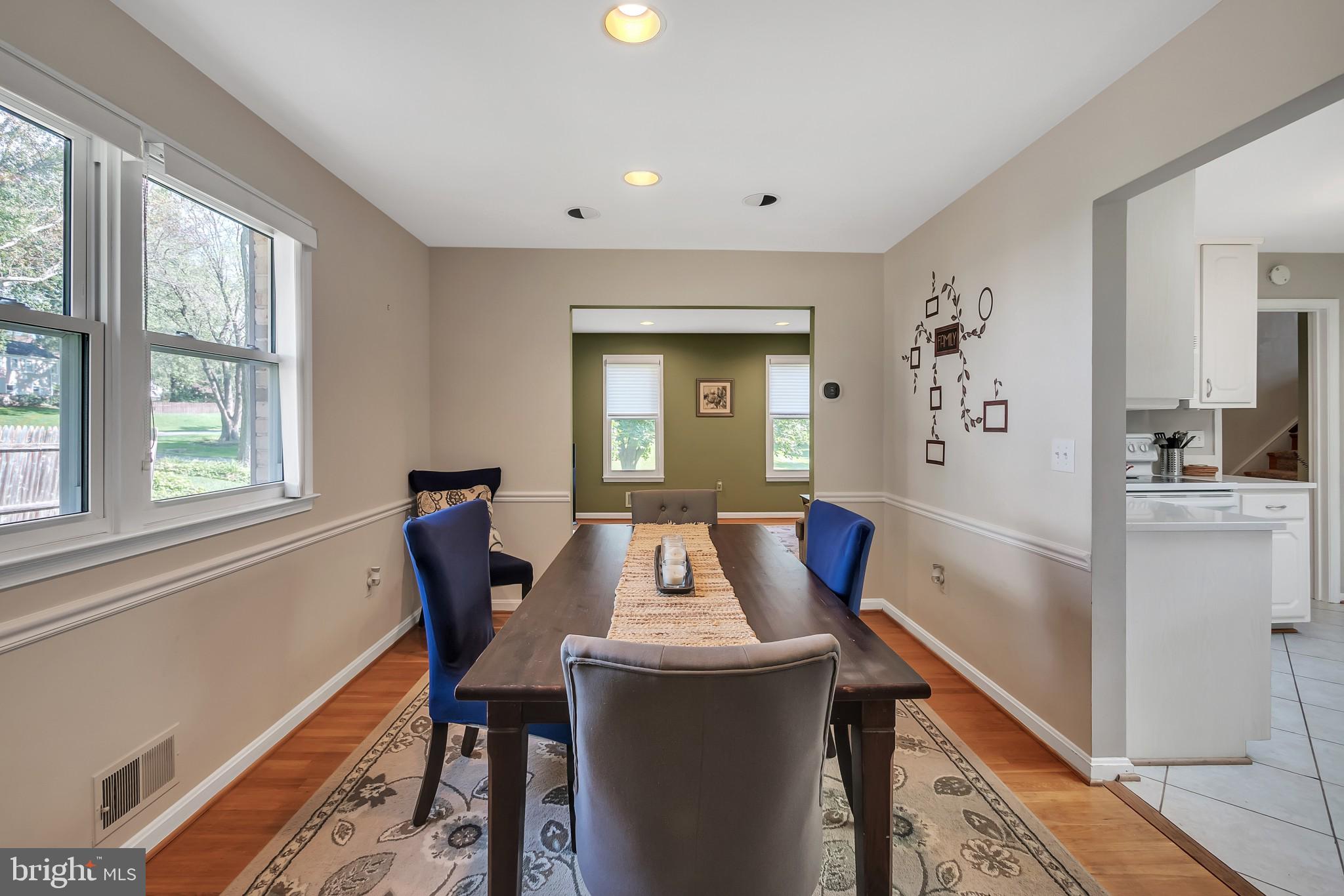 15136 Middlegate Road Silver Spring, MD 20905 - Photo 5 of 28 Dining Room