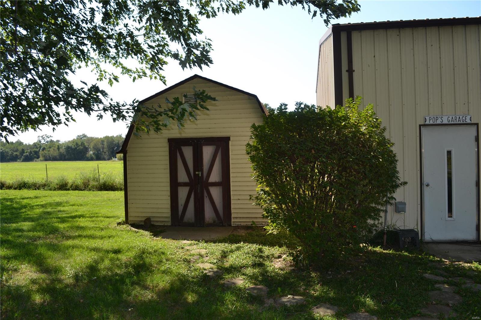 19929 Boulder Road Carlyle, IL 62231 - Photo 6 of 30