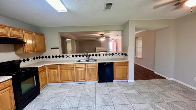 $2,350 | 6210 Cottage Stream Lane, Spring, TX 77379
