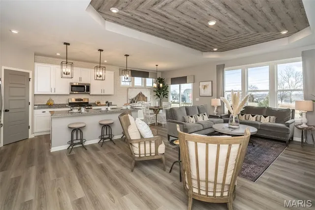 $449,900 | 3043 Eagle Branch Circle, St. Paul, MO 63366