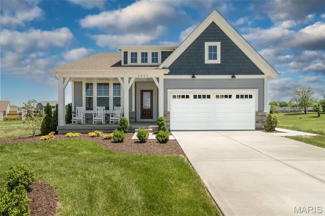 $449,900 | 3043 Eagle Branch Circle, St. Paul, MO 63366