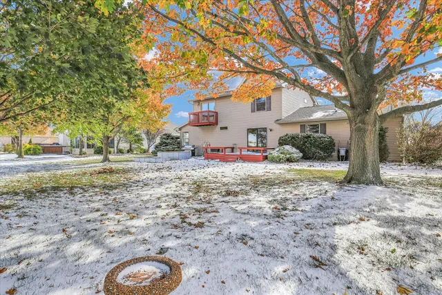 $369,900 | 808 Lakeshore Drive, Tuscola, IL 61953