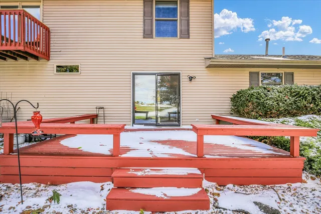 $369,900 | 808 Lakeshore Drive, Tuscola, IL 61953