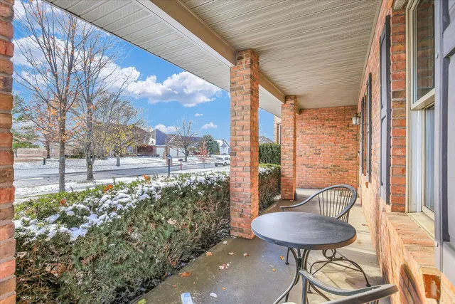 $369,900 | 808 Lakeshore Drive, Tuscola, IL 61953