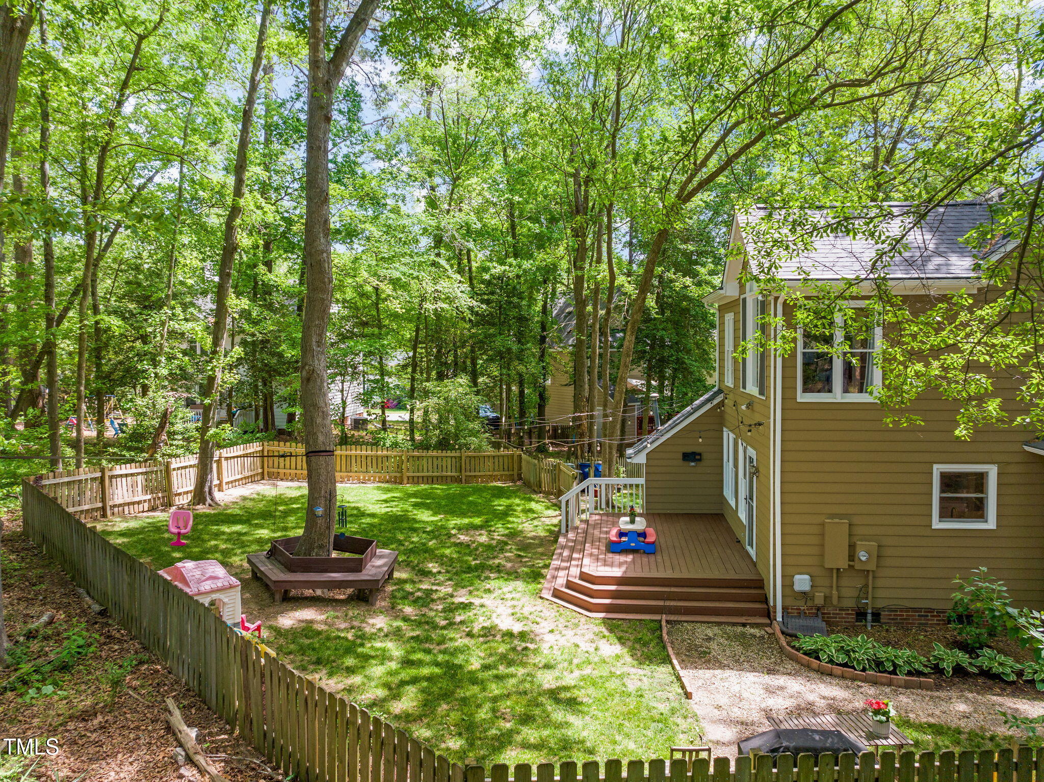 4969 Royal Adelaide Way Raleigh, NC 27604 - Photo 35 of 52 36-web-or-mls-DJI_0138