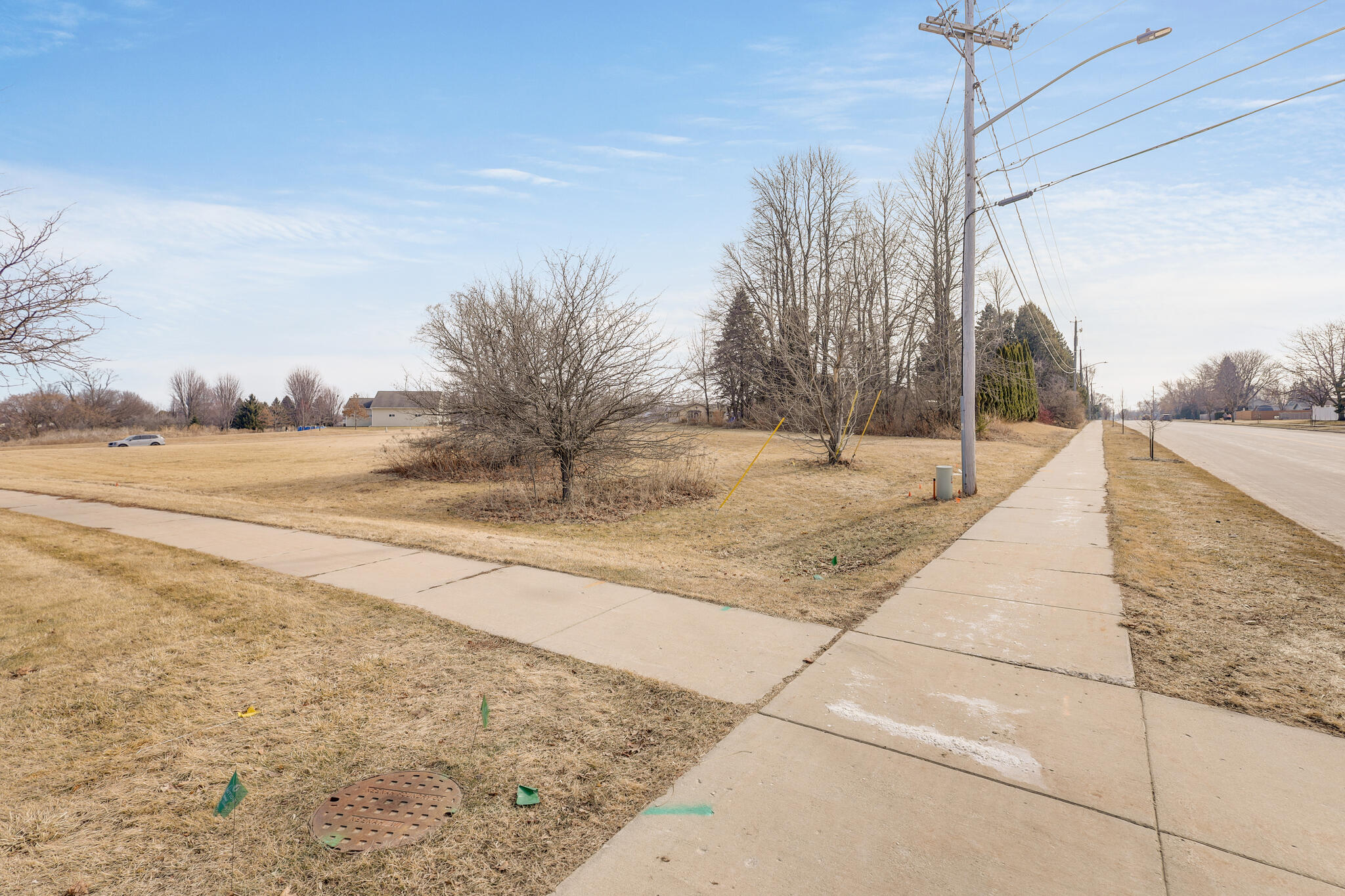 1795 Nagle Avenue Manitowoc, WI 54220 - Photo 6 of 12 IMG_5431
