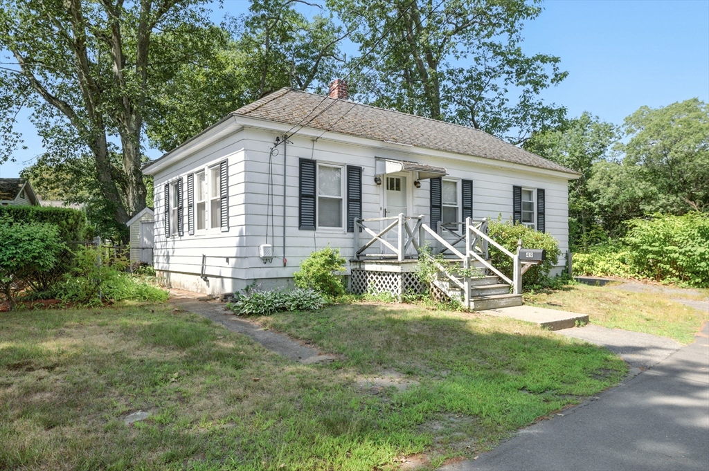 49 Glenwood Road Lynn, MA 01904 - Photo 1 of 33 Gallery Image 1