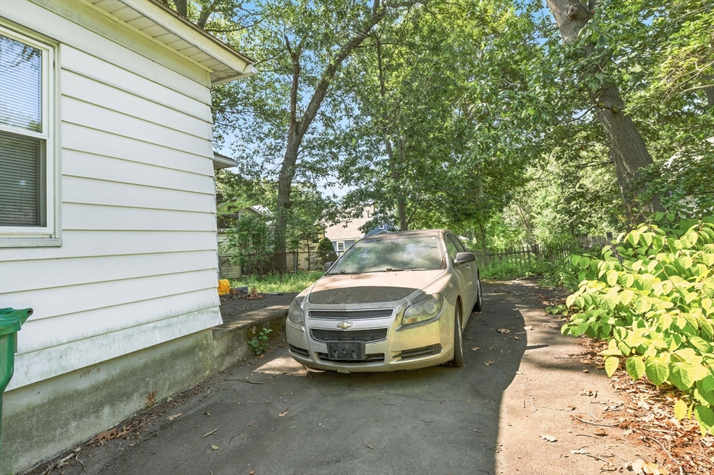 49 Glenwood Road Lynn, MA 01904 - Photo 12 of 33 Gallery Image 12