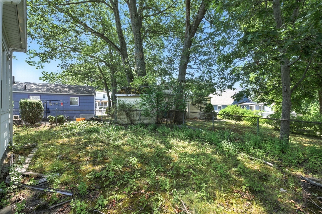 49 Glenwood Road Lynn, MA 01904 - Photo 16 of 33 Gallery Image 16
