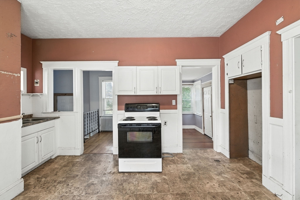 49 Glenwood Road Lynn, MA 01904 - Photo 24 of 33 Gallery Image 24