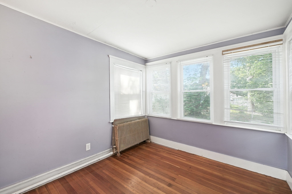 49 Glenwood Road Lynn, MA 01904 - Photo 5 of 33 Gallery Image 5