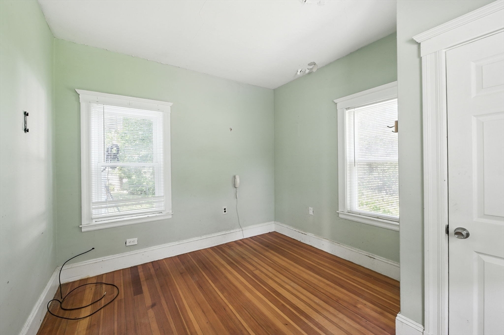 49 Glenwood Road Lynn, MA 01904 - Photo 6 of 33 Gallery Image 6