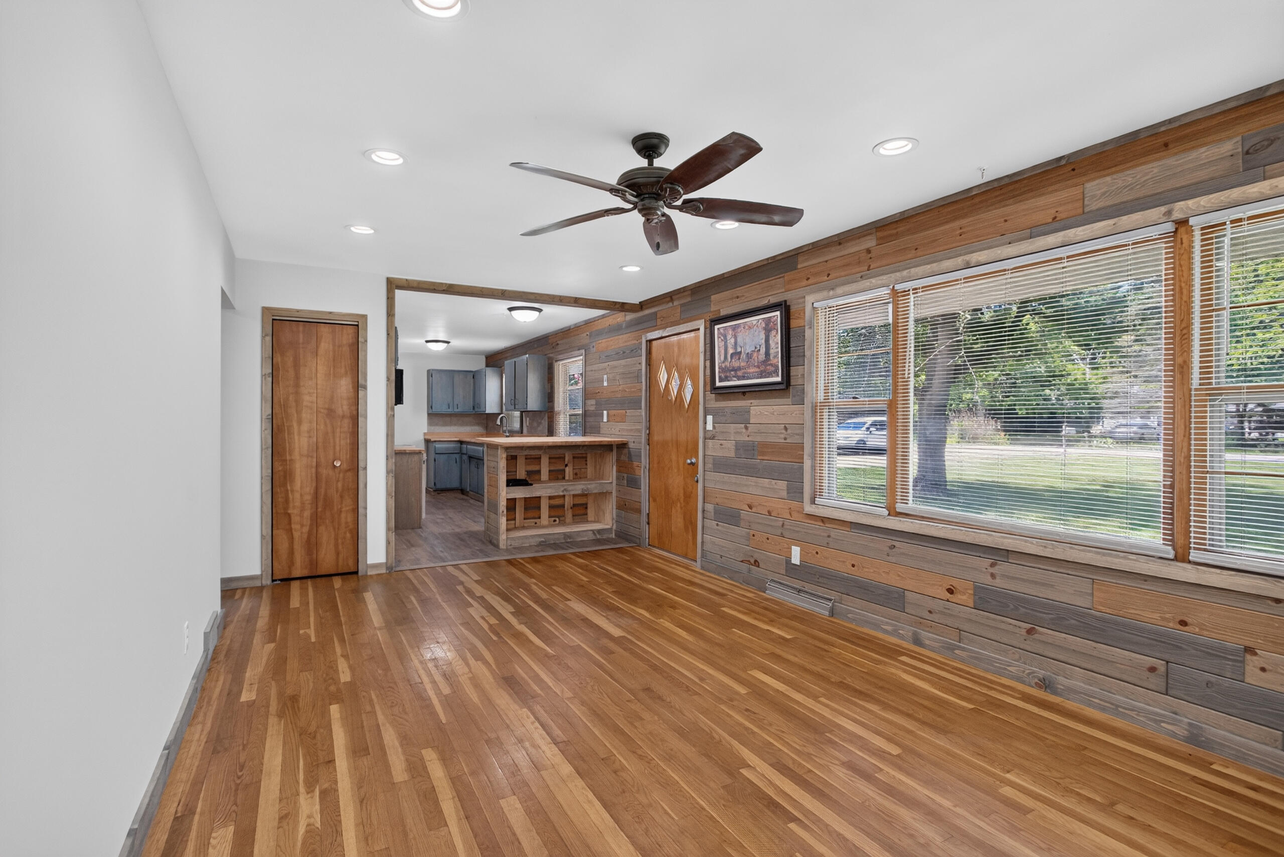 2695 Gilletts Lake Road Jackson, MI 49201 - Photo 5 of 57 049_IMG_2230
