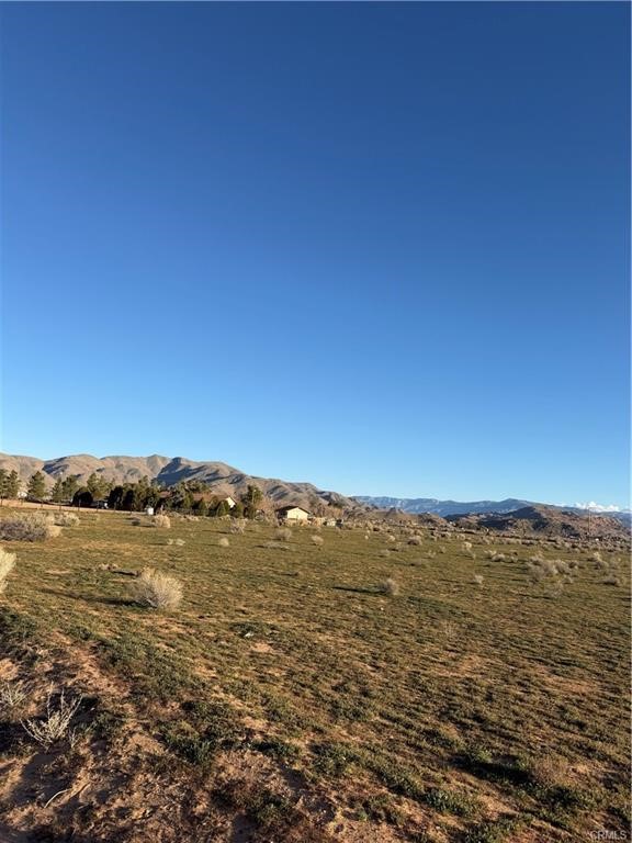 2 Little Teepee Road Apple Valley, CA 92307 - Photo 1 of 4