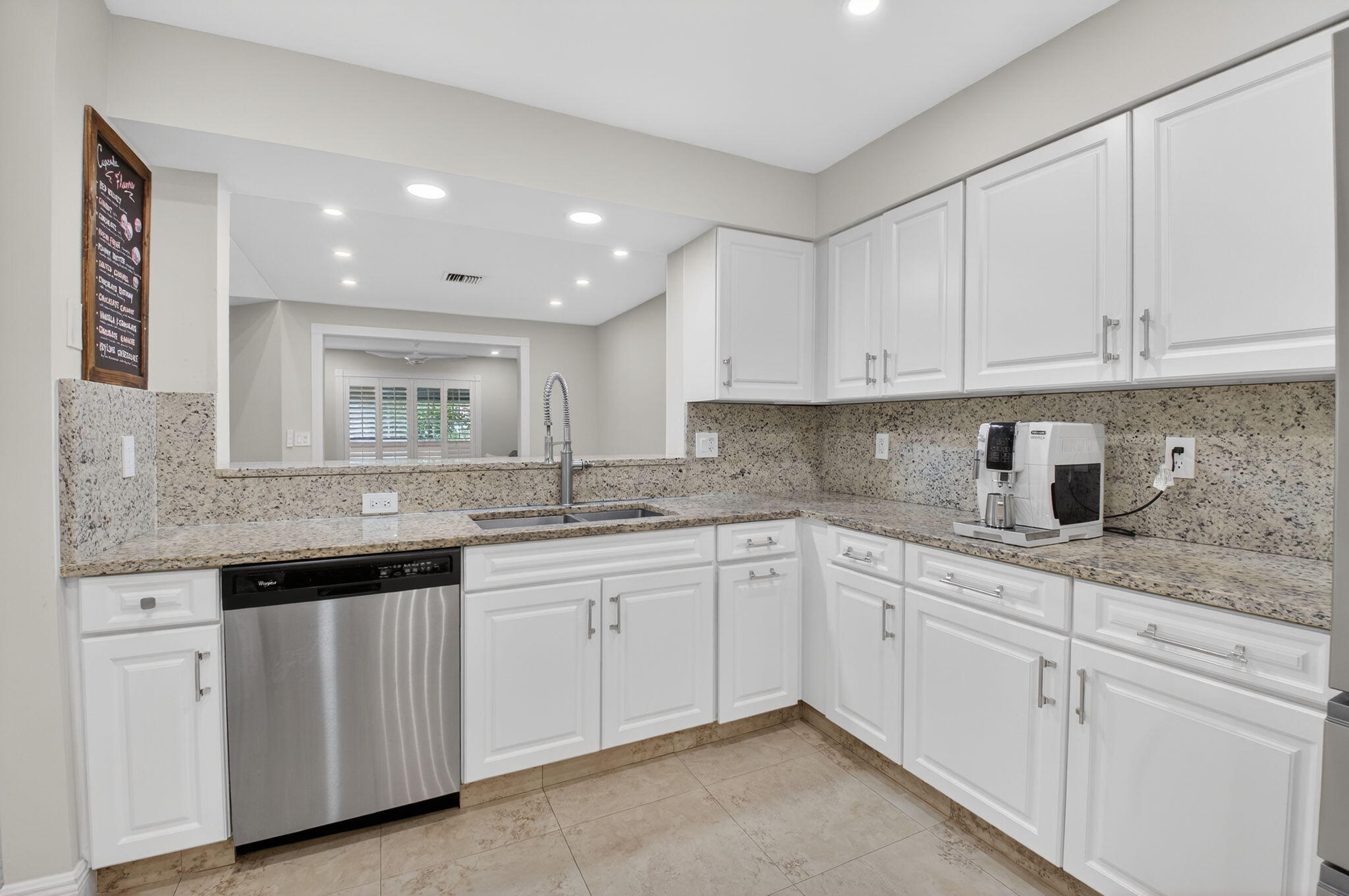 9105 Boca Gardens Circle South, Unit B Boca Raton, FL 33496 - Photo 20 of 54 19-web-or-mls-DSC_6485