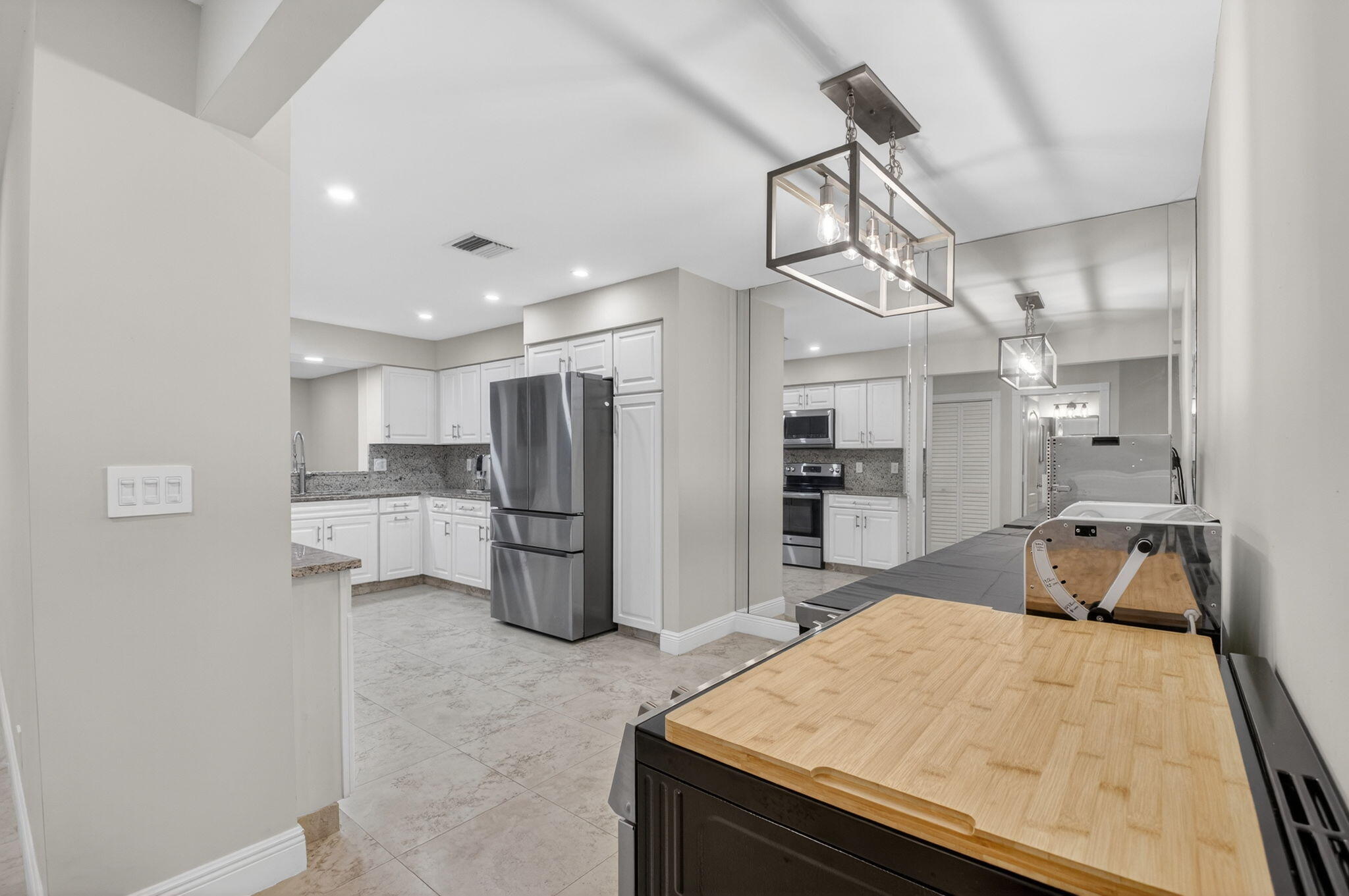 9105 Boca Gardens Circle South, Unit B Boca Raton, FL 33496 - Photo 21 of 54 21-web-or-mls-DSC_6496