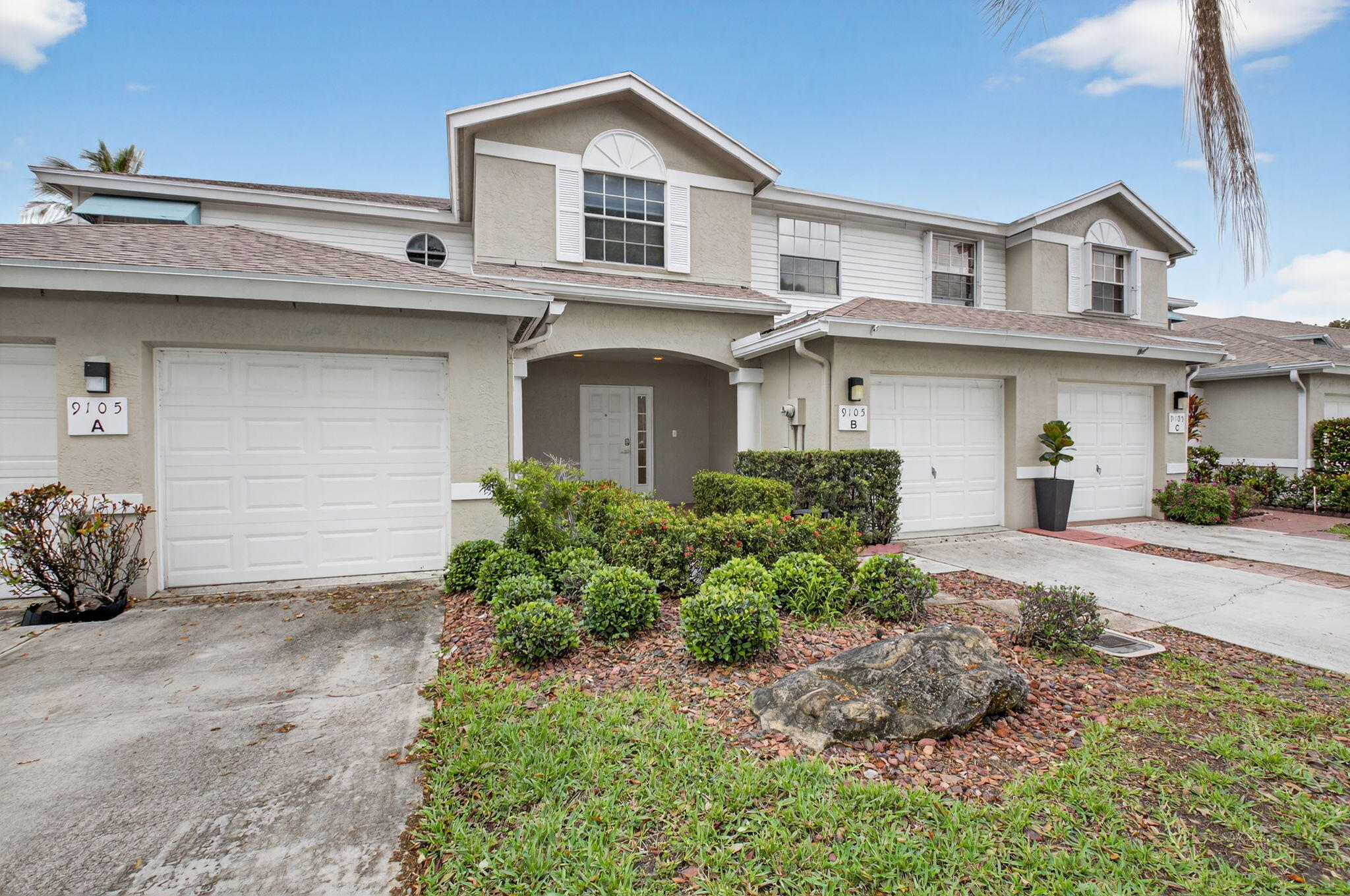 9105 Boca Gardens Circle South, Unit B Boca Raton, FL 33496 - Photo 3 of 54 2-web-or-mls-DSC_6401