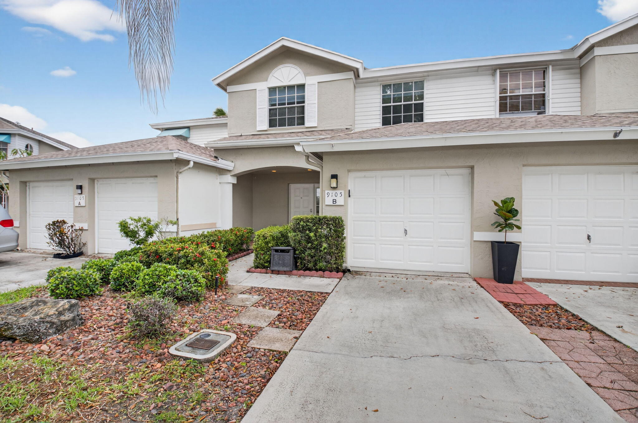 9105 Boca Gardens Circle South, Unit B Boca Raton, FL 33496 - Photo 4 of 54 3-web-or-mls-DSC_6405