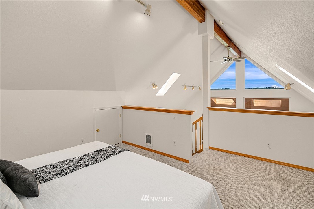 1510 East Island View Road Grapeview, WA 98546 - Photo 34 of 40 Gallery Image 34